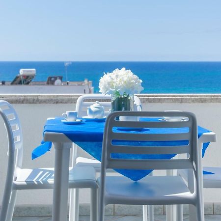 Spiaggia Bianca Apartments Torre Vado Exterior foto